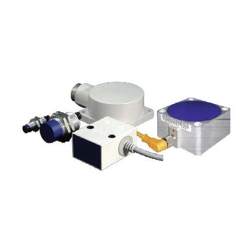 电感接近传感器