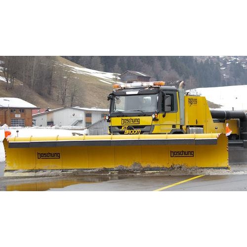 大型扫雪车