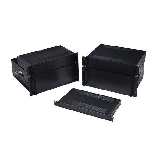 可放入19" 机架的电箱